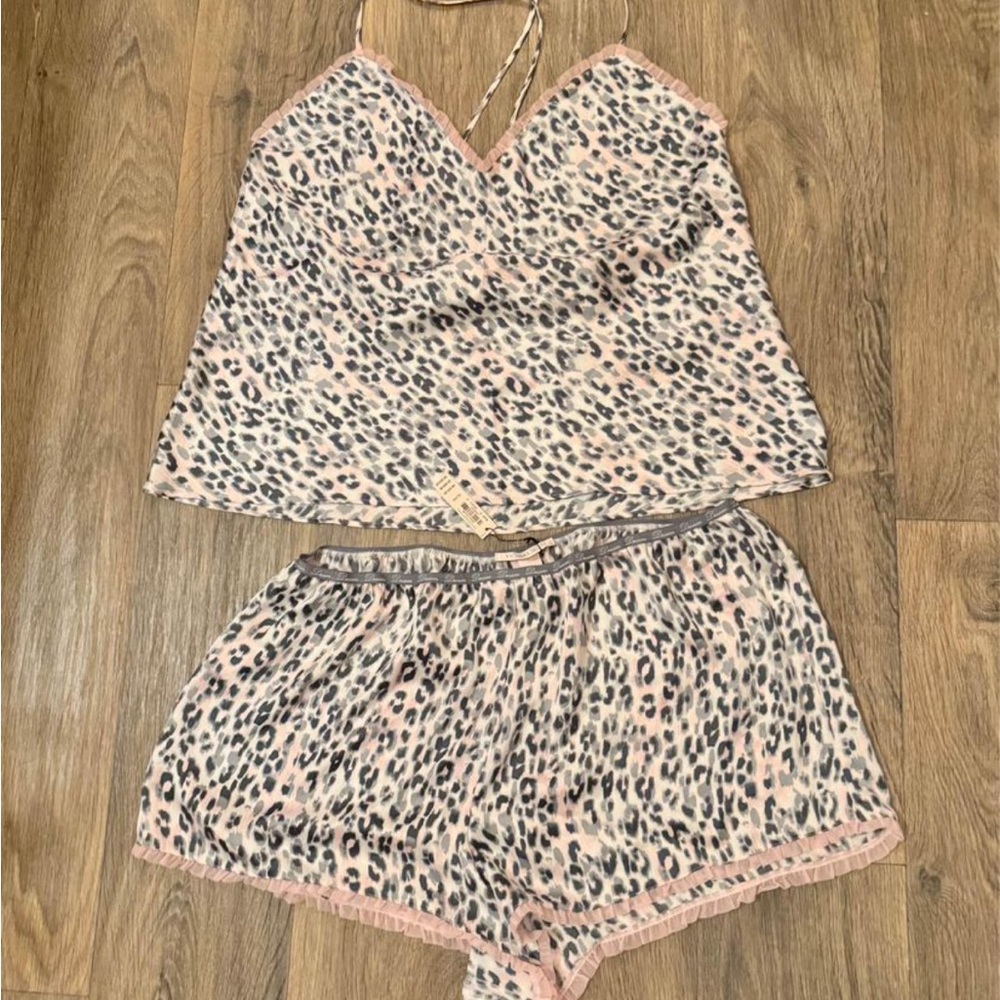 Victoria’s Secret Pajama Set - XL - NWT